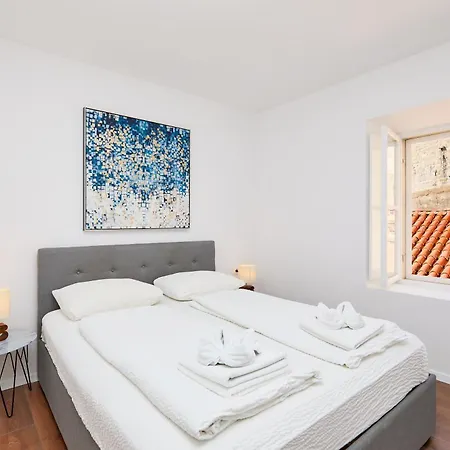 Apartment Dominium Old *